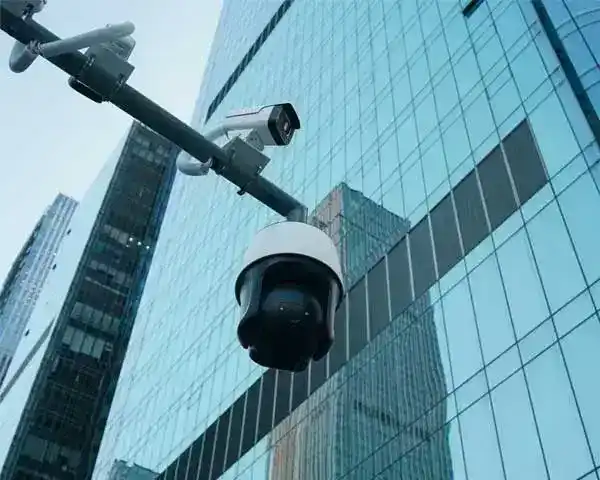 com-camera